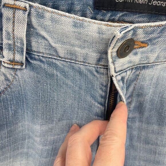 Calvin Klein Jeans Women's Straight Leg Medium Wash Stretch Denim Blue Size 4 - Picture 3 of 10